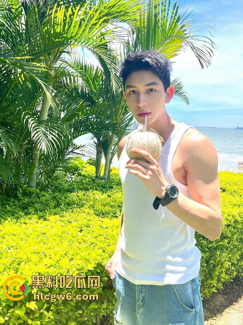 阿娇被曝小三上位失败,阿娇知三当三被男方曝光私密照不雅视频,余衍隆敲诈翻车直接进监狱,艳照门风云再起!