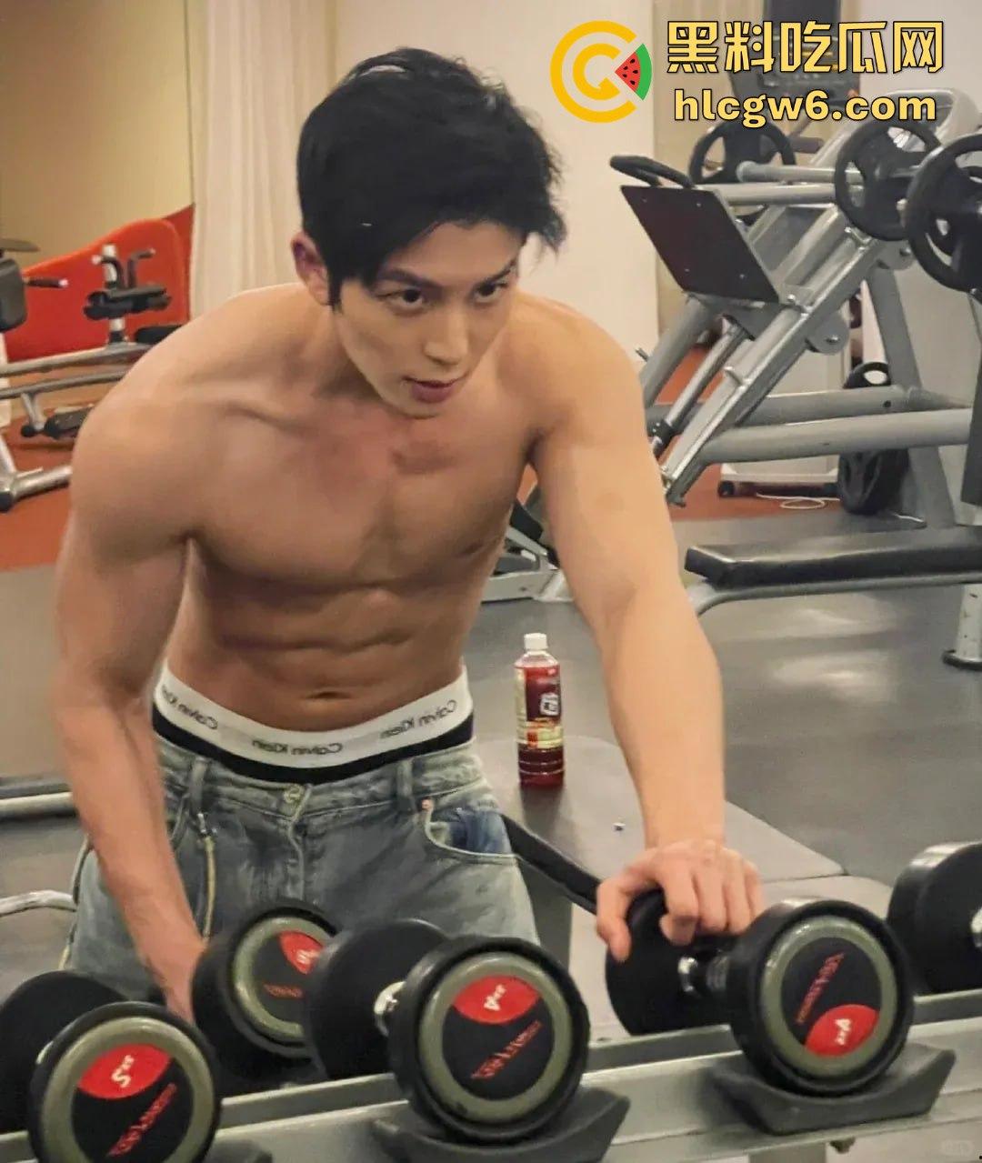 阿娇被曝小三上位失败,阿娇知三当三被男方曝光私密照不雅视频,余衍隆敲诈翻车直接进监狱,艳照门风云再起!