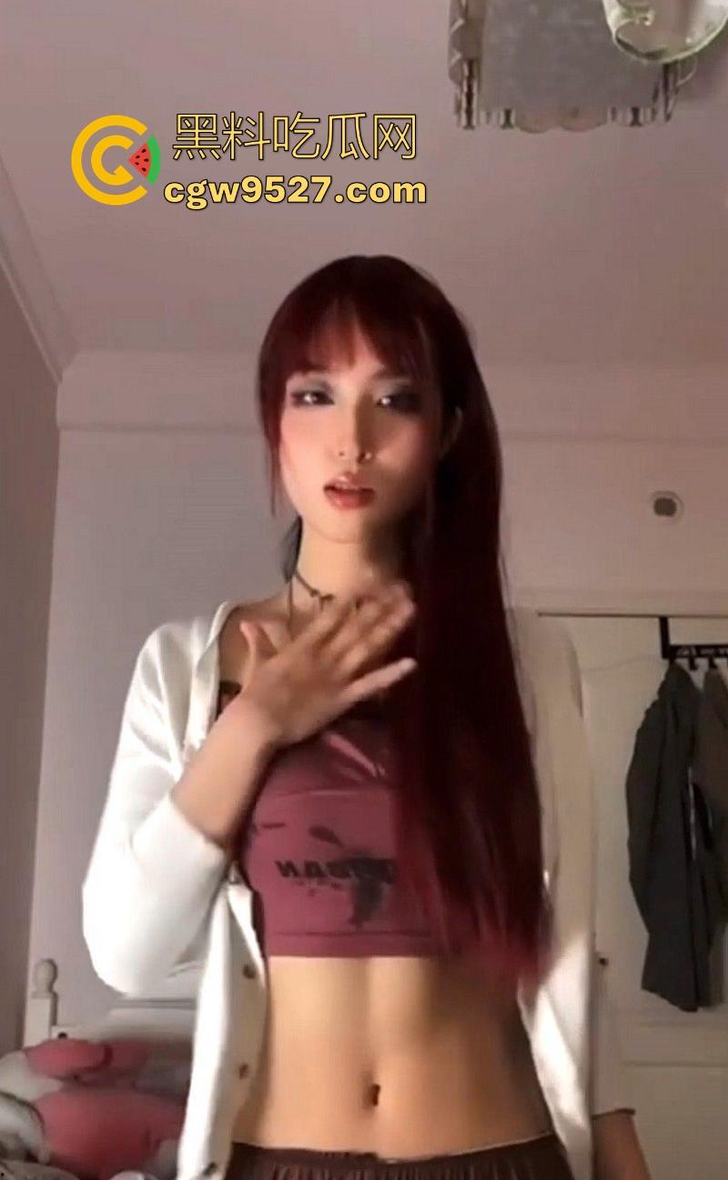 宁波工商职业学院反差小骚逼【廖葵颖】粉嫩小逼在镜头前被肆意玩弄,湿漉淫水滴落,母狗姿态尽显无疑!