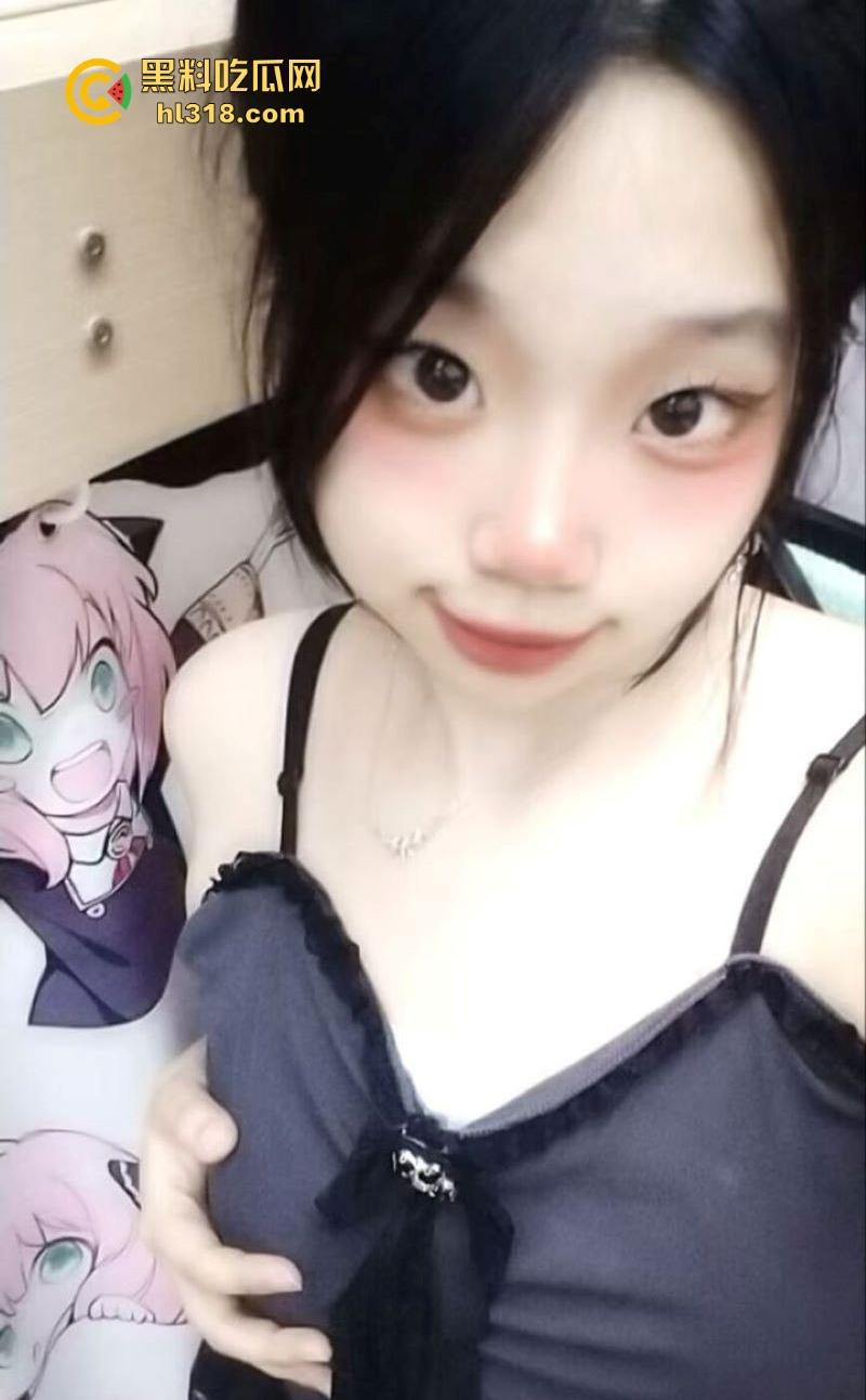 极品巨乳学生妹【林麓】网调视频曝光,背男友拍露脸自慰视频约炮金主,湿漉嫩逼与巨乳一览无余!