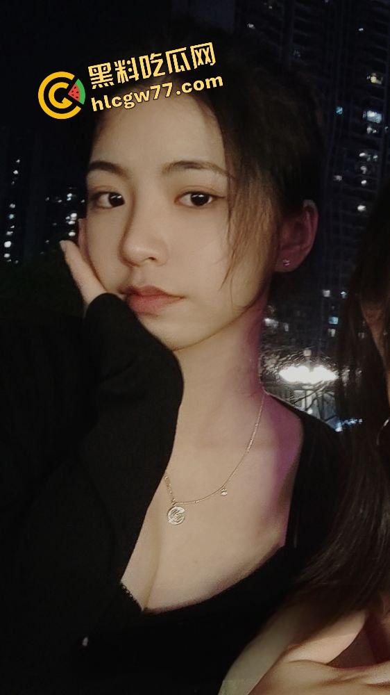 南宁甜美女老师【柳林依】白天教书育人，晚上换粉嫩穿搭被炮友操到嗷嗷叫，反差骚货天花板！