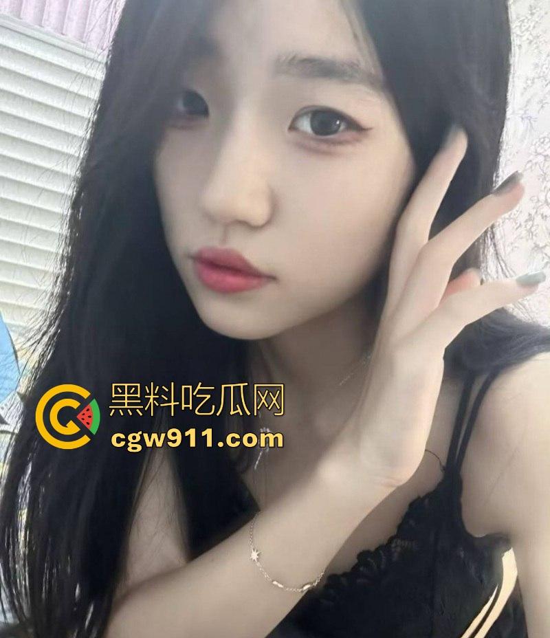 抖音擦边网红【吴希诺】与榜一金主约炮,口交深喉手指扣穴,抬腿猛操跳蛋震阴蒂,十分反差!