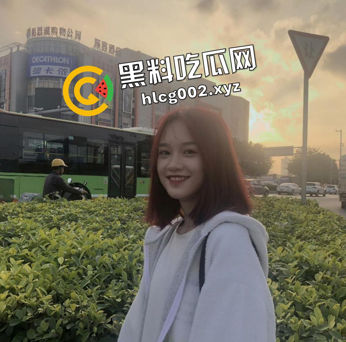 广西农业职业技术学院【韦慧雯】下海黄播 邀请小姐妹百合热吻 嫩穴特写展示 少走二十年弯路啊