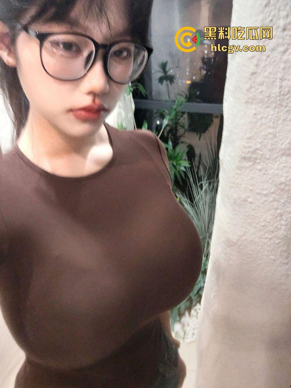 高冷御姐女友【周柯】调教日常!天天舔黑丝、被当狗训,哥们这是炫耀还是受虐?