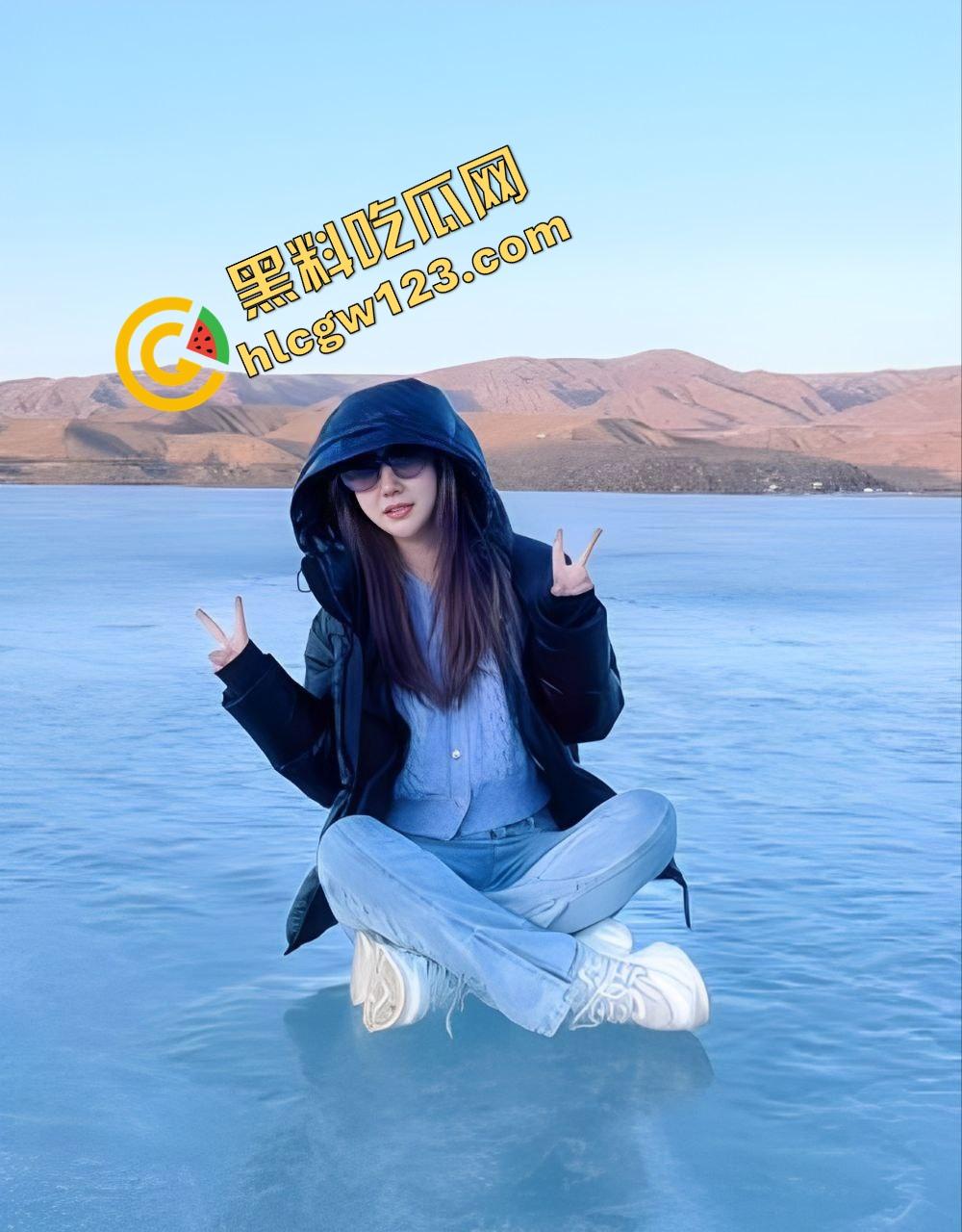 情侣旅行约单男爆操女友共谋喂屌全程拍摄！肥鲍掰开狂插，男友边录像边指导姿势，精液淋湿大腿根！