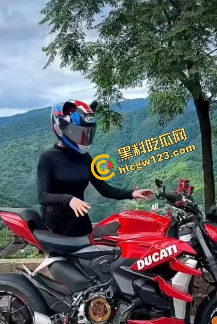 【小猪猪】骑出最后一程,益阳女骑士飞出数米,当场噶了她不飙了,我们也不敢看了!