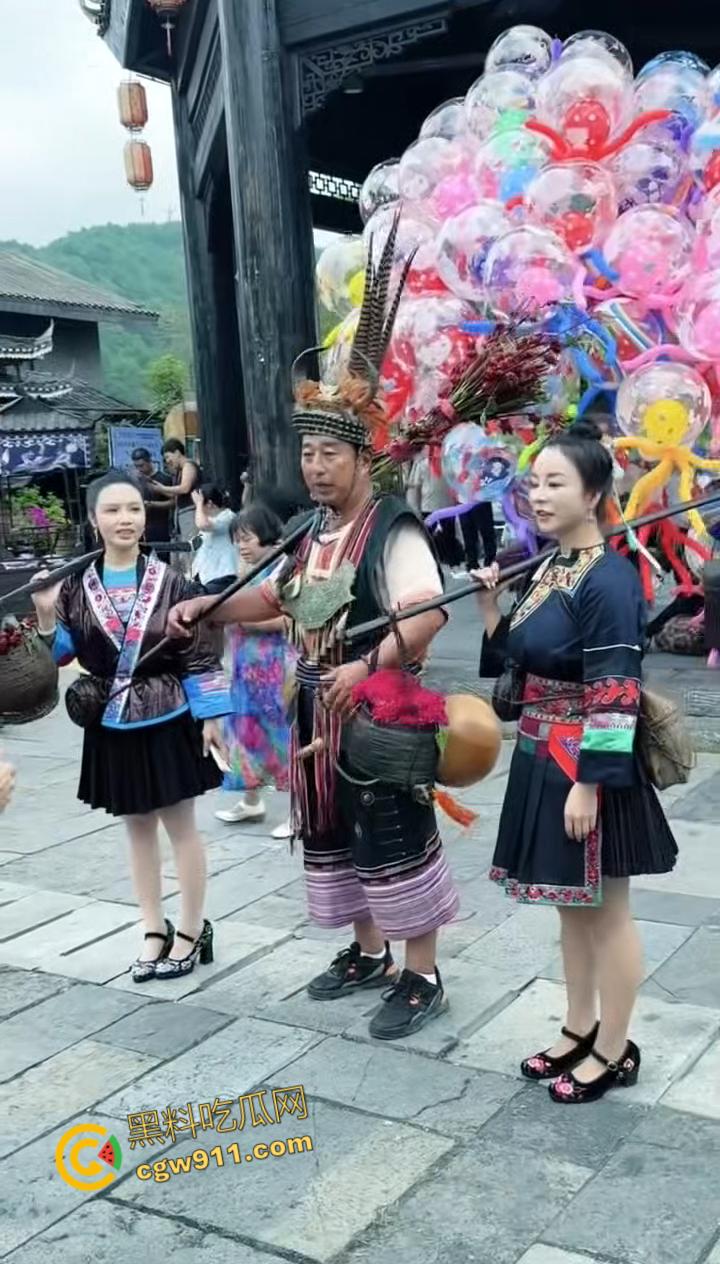 贵州丹寨县龙泉镇中国非遗保护年会 ,非遗周大型非遗万人盛装巡演,非遗瑰宝代代传,场面壮观精彩绝伦震撼人心!