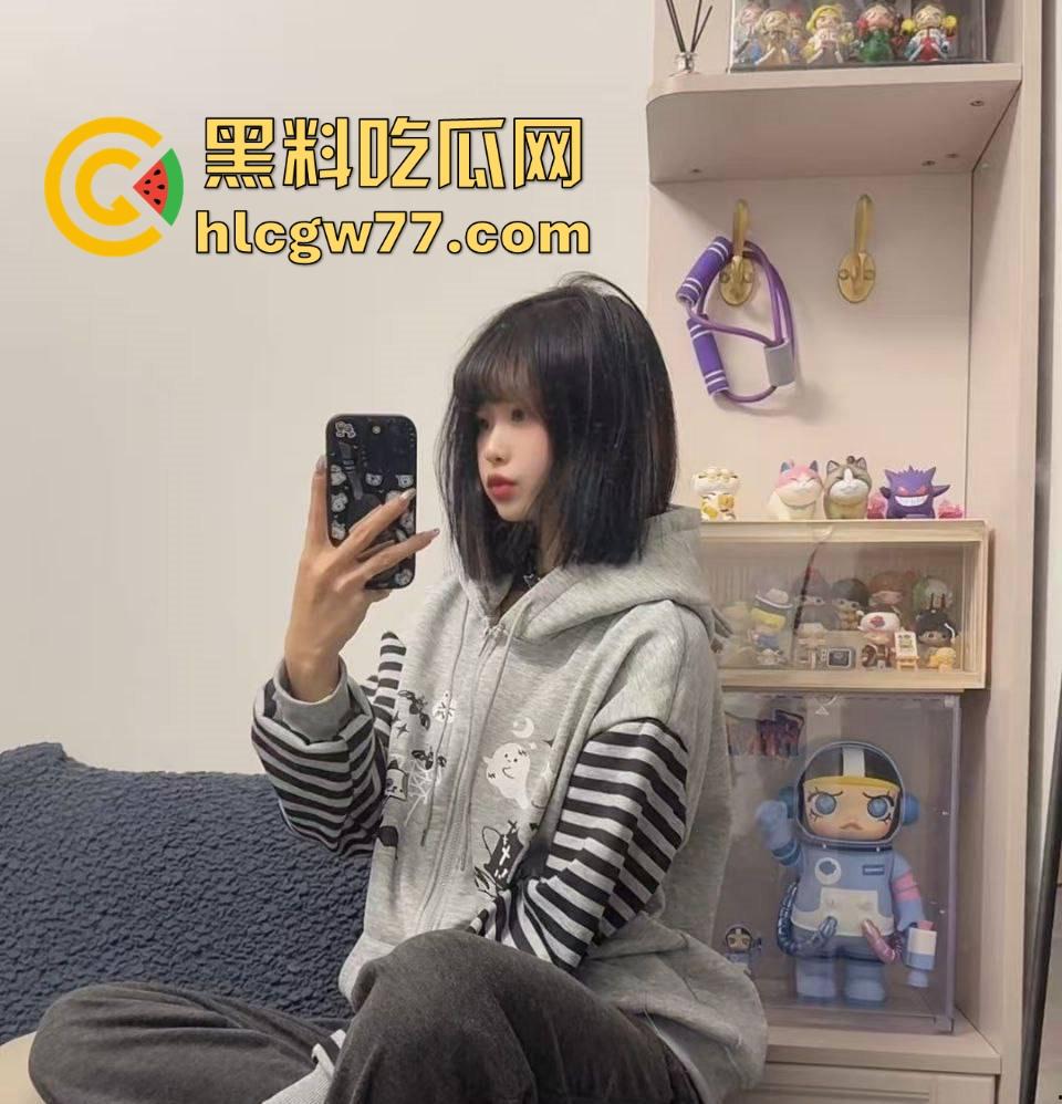 抖音14w粉丝网红【公主电闪】私密视频照片流出 卖片哥的评论都被删完了 女上骑乘超熟练!