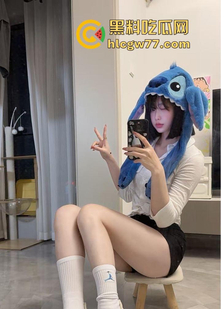 抖音14w粉丝网红【公主电闪】私密视频照片流出 卖片哥的评论都被删完了 女上骑乘超熟练!