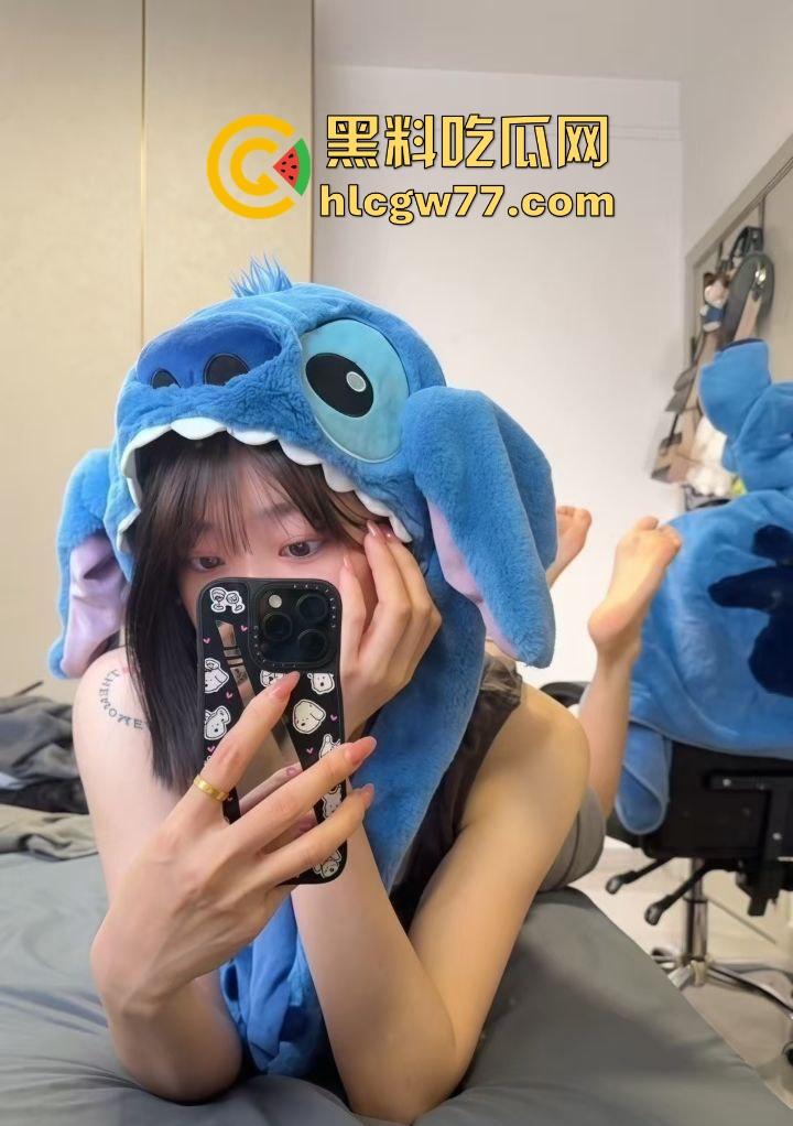 抖音14w粉丝网红【公主电闪】私密视频照片流出 卖片哥的评论都被删完了 女上骑乘超熟练!