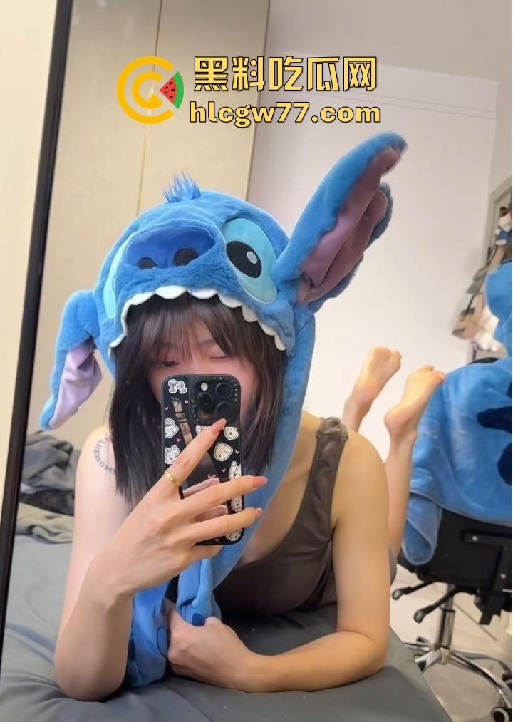 抖音14w粉丝网红【公主电闪】私密视频照片流出 卖片哥的评论都被删完了 女上骑乘超熟练!