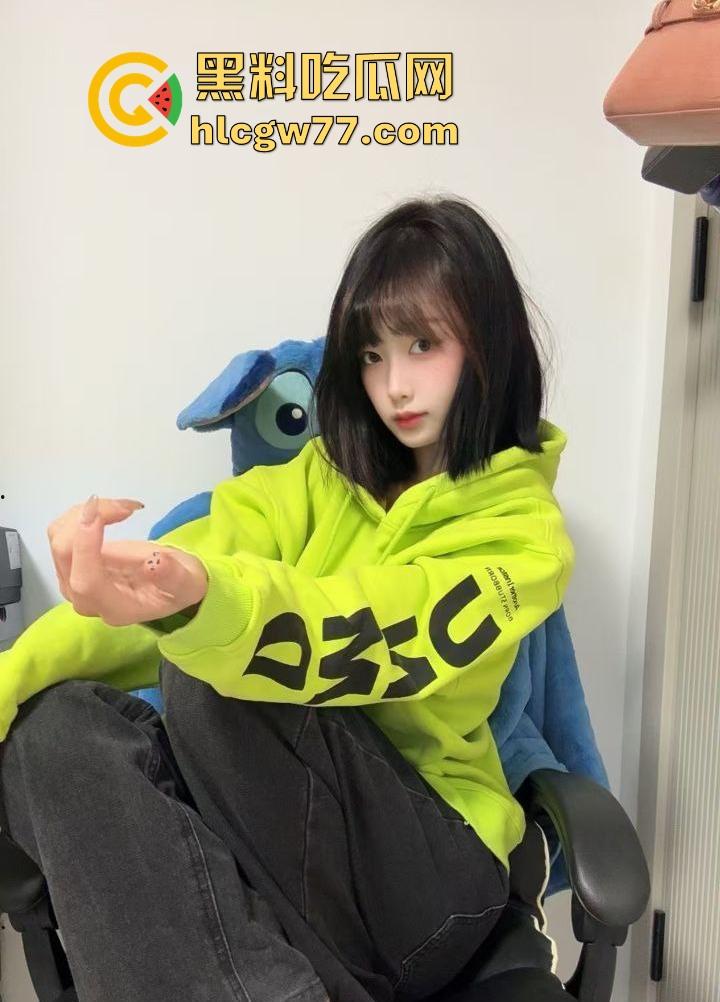 抖音14w粉丝网红【公主电闪】私密视频照片流出 卖片哥的评论都被删完了 女上骑乘超熟练!