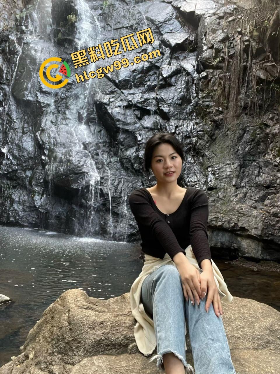 太原师范学院炮台骚母狗【谢允】与精壮男友酒店记录性爱,多体位各种爆操骚逼!独家曝光流出!