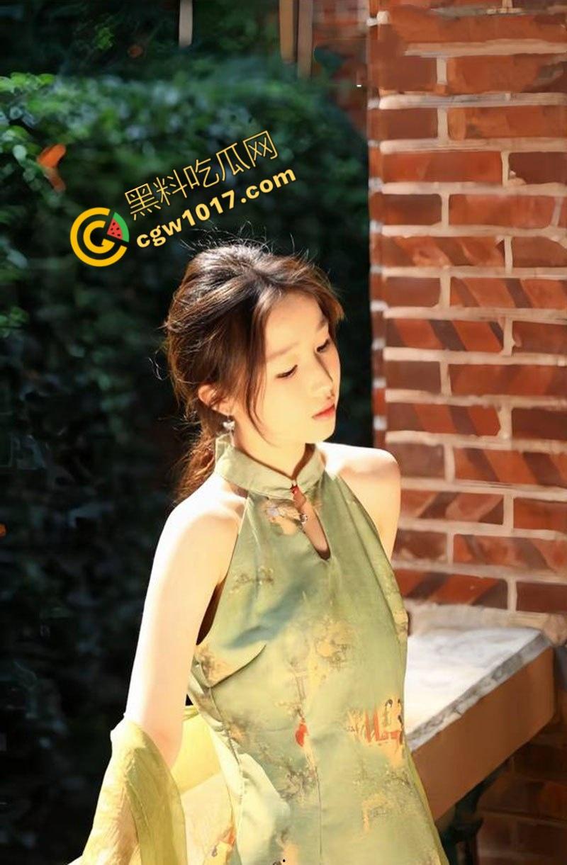 广东校花【羽欣晴】白天纯情学生,夜晚深喉神技,蜜口舔吞吸取精液,喷溅喉咙,诱惑无限,骚劲儿直冲天际