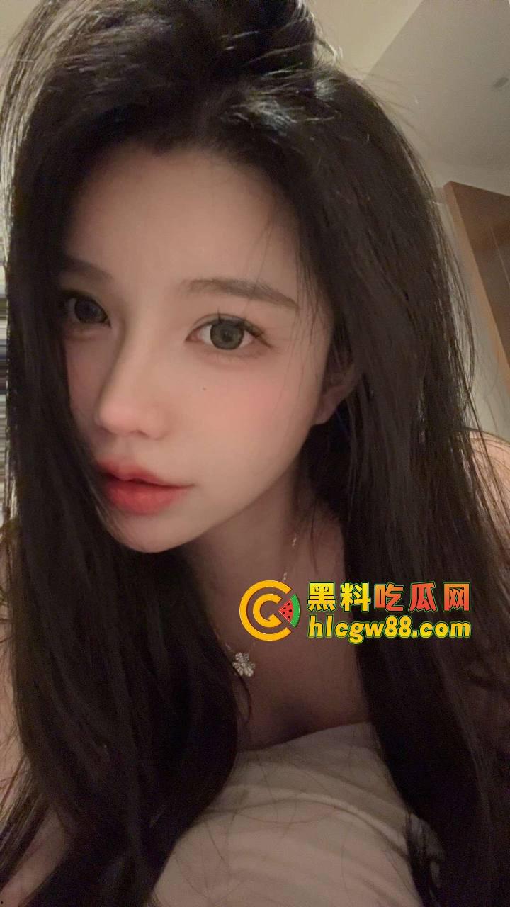 哈尔滨39中『钱晶』表面是人民教师,课后兼职洗浴小姐被大哥穿着浴袍开门日逼,玩的就是真实!