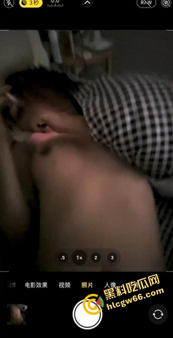 福建福清茶艺师【陈雪宜】为拉业绩认土豪做干爹,前男友怒了老子白舔三年,私拍视频全给你们看!