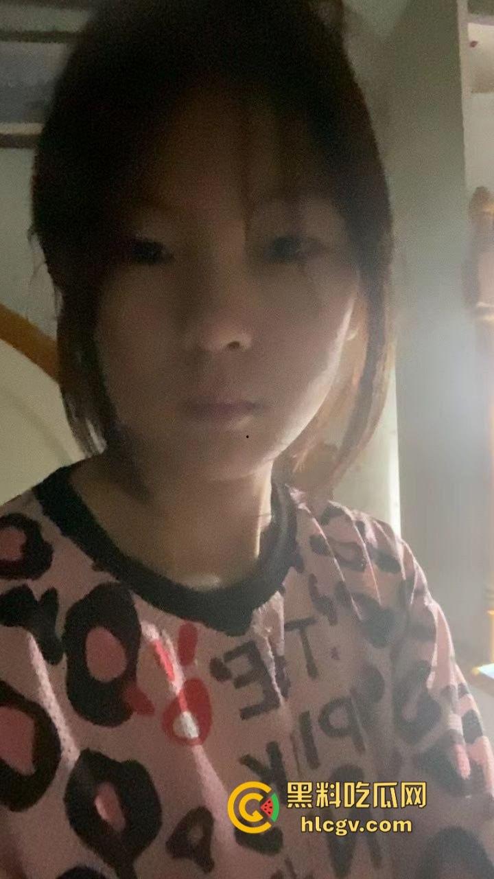 河南洛阳反差学生狗【任祉萌】自拍黄料赚外快 欠债不还导致个人私密视频全校皆知