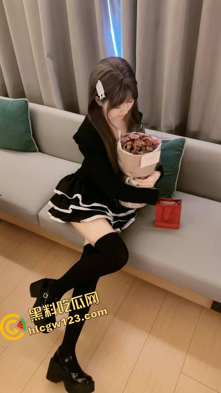 石家庄伪Coser『向玉羊』摆烂到极致,不想上班只想被包养,化得花里胡哨送上门让干爹无套操到翻白眼!