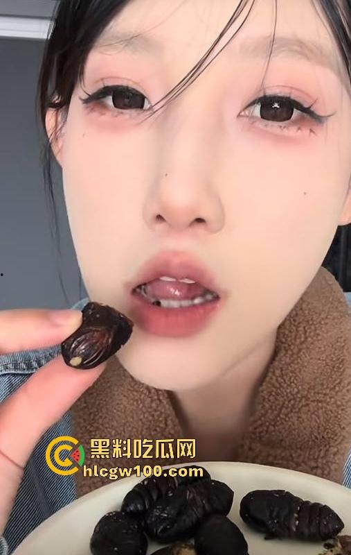 抖音反差母狗【王圆圆】骚气舞蹈视频流出,蕾丝透明装扭的真骚。