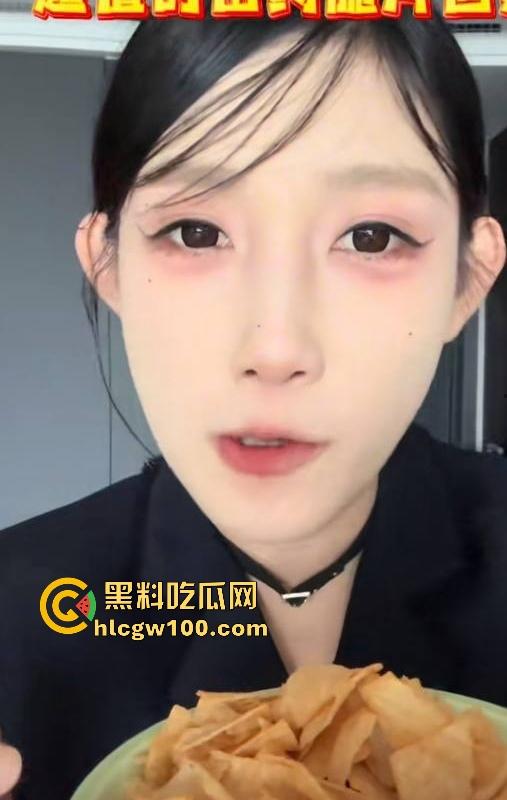 抖音反差母狗【王圆圆】骚气舞蹈视频流出,蕾丝透明装扭的真骚。