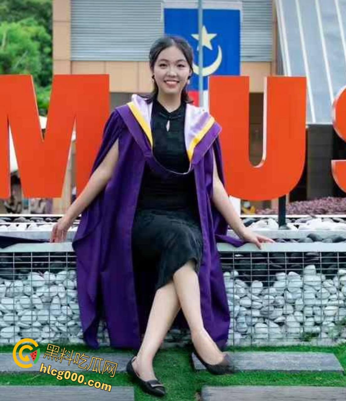 江西师范女大学生【郝梦瑶】,性感酮体户外露出,与多人狂欢淫乱做爱,反差私生活令人咋舌!