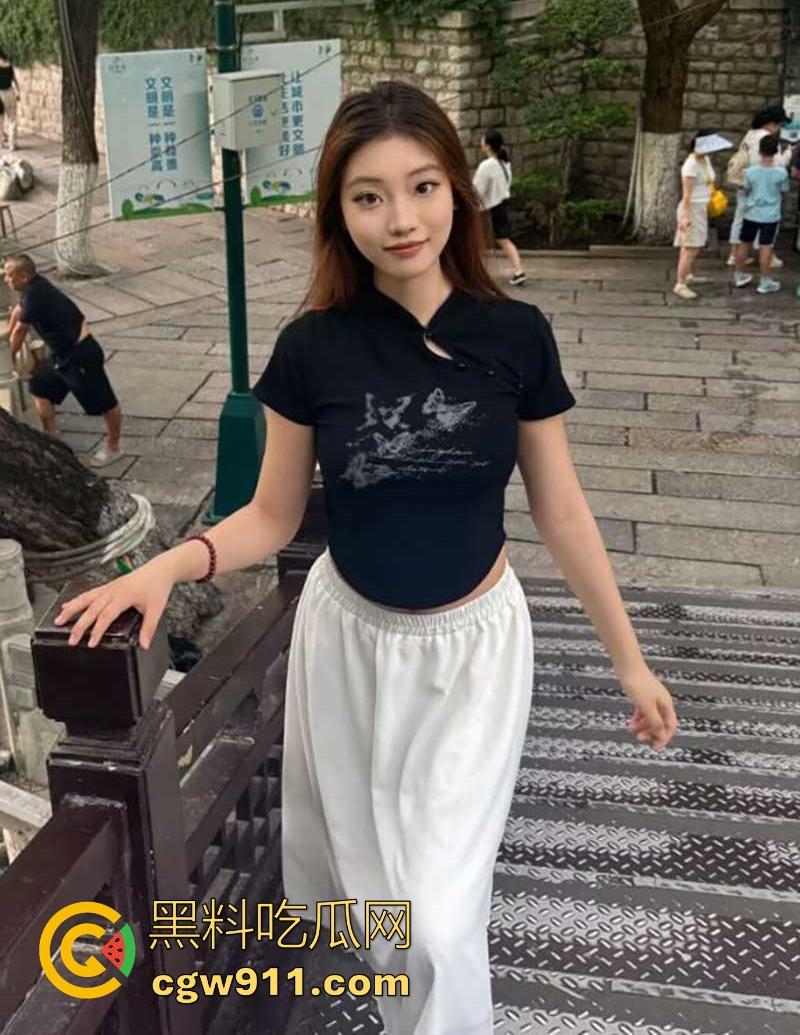 浙江反差女大【王钰婷】不雅视频流出,白虎蜜穴粉嫩诱人,约炮成瘾榨精母狗,无套爆操叫声超淫!