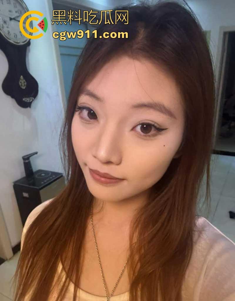 浙江反差女大【王钰婷】不雅视频流出,白虎蜜穴粉嫩诱人,约炮成瘾榨精母狗,无套爆操叫声超淫!