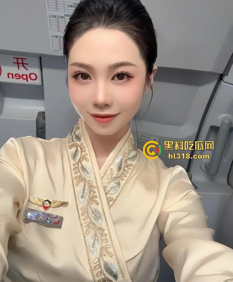 四川航空99年空姐【张美丽】气质空姐化身淫乱骚逼,欲望爆棚四处寻欢求操,骚到骨子里!