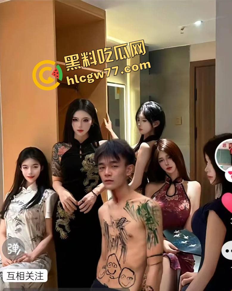 抖音精神小伙『周子磊』人设爆炸,舔粉网红转身自拍猛干6连发,评论区全是要资源的哥们!