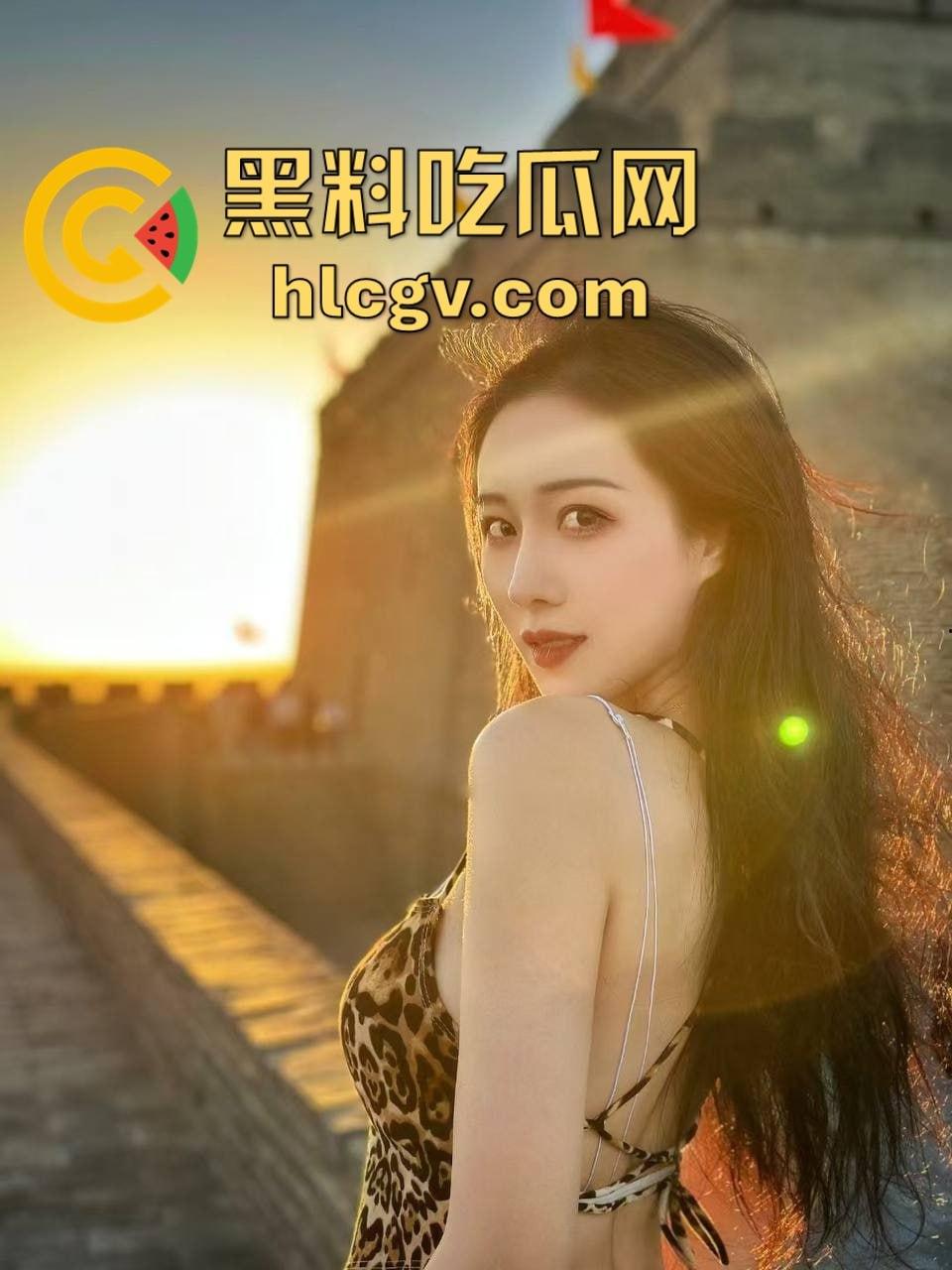 厦门正科级干部『钟劭臻』婚内出轨11年,脚踏四条船!税务局小四『叶曼娜』曝出猛料,时间管理大师终于翻车!