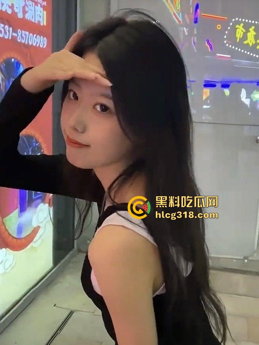 中铁三建女设计师『苗苗』被领导操到高潮口爆后闹掰互撕,操逼一时爽爆雷两行泪,鸡巴进嘴感情归零!