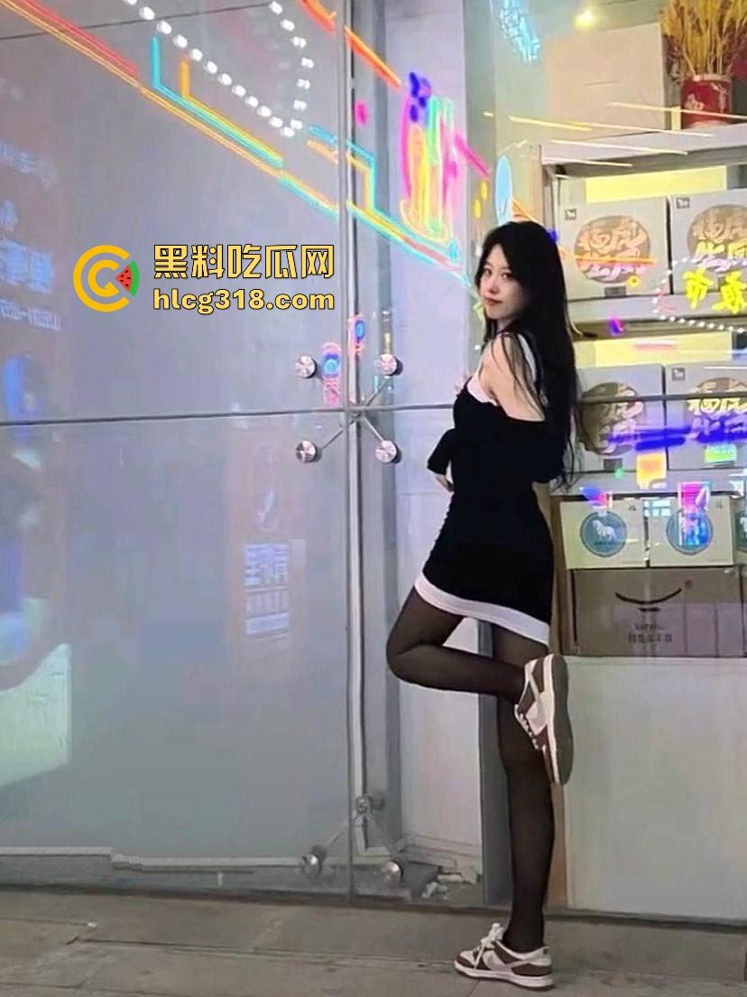 中铁三建女设计师『苗苗』被领导操到高潮口爆后闹掰互撕,操逼一时爽爆雷两行泪,鸡巴进嘴感情归零!