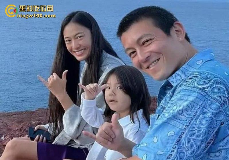 陈冠希呼吁网友给他女儿在美国被山火烧毁的学校捐款 被网友狂怼“你活该”!