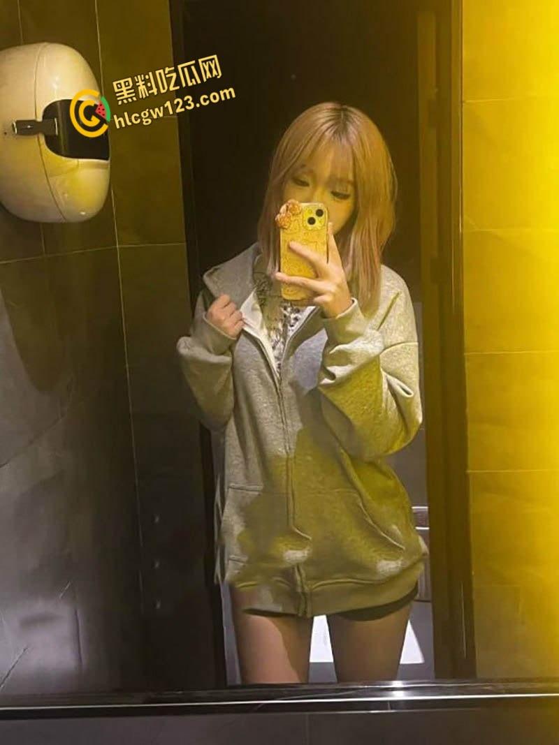 南极邮轮200欧拍下挪威大屌!中国辣妹被干到高潮喷水,逼肿了都舍不得他走!