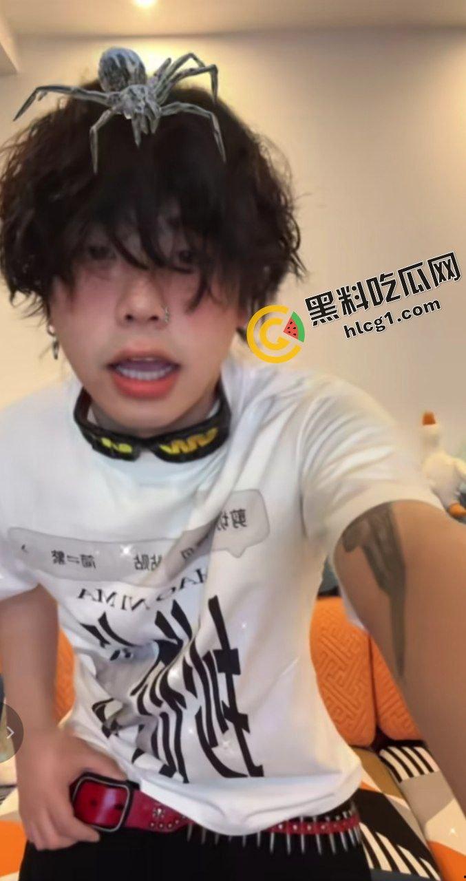 又爆大瓜!抖音说唱rapper主播 第一枪 拥有20cm巨根 暴力抽插大雷女友 视频传出