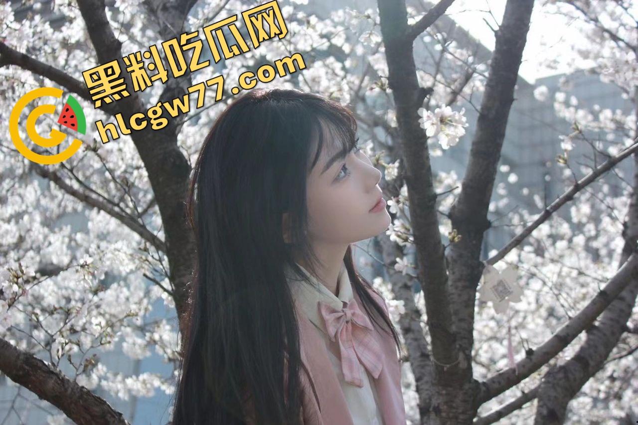 辽宁骚妻『柳缪』偷情成瘾,背着老公穿情趣制服到处约炮,奶子夹乳夹被抱起来kuakua一顿爆操!