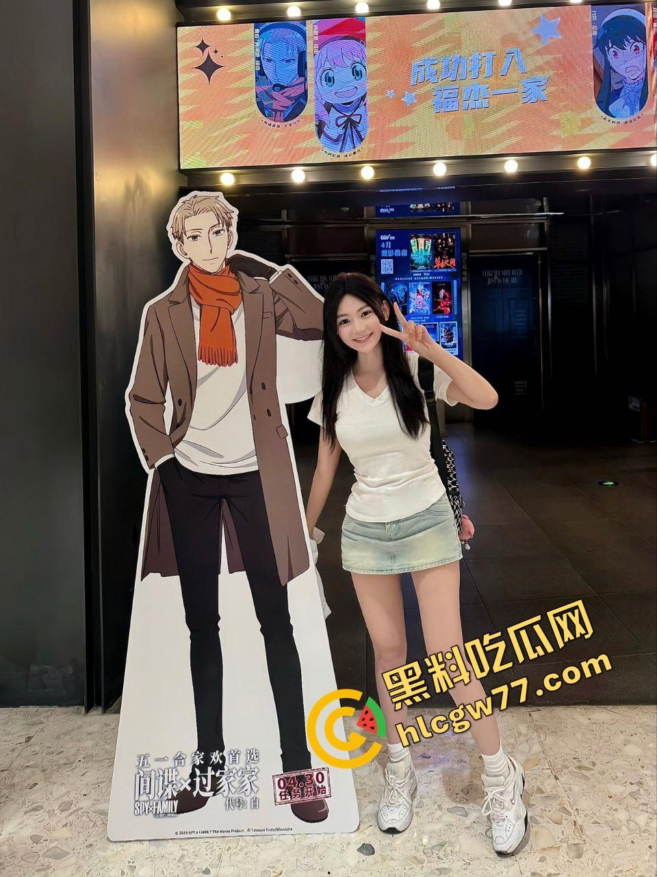 辽宁骚妻『柳缪』偷情成瘾,背着老公穿情趣制服到处约炮,奶子夹乳夹被抱起来kuakua一顿爆操!