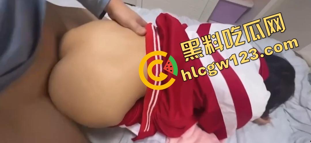 抖音【勾勾小公主】故意勾引校长破处,要求校长强行内射并且买奢侈品,不然发抖音曝光!