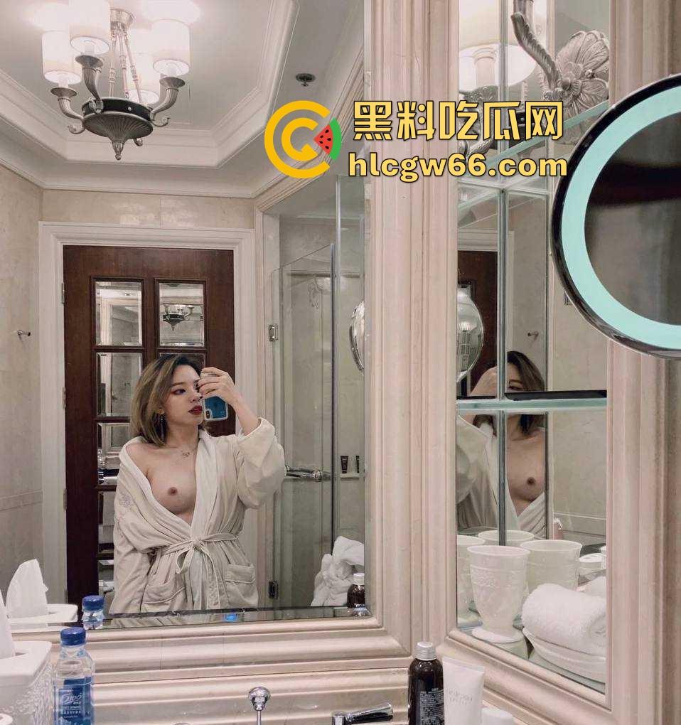 画最好看的妆挨 最挨狠的操 四川音乐学院高冷校花【程菲】三点全露福利流出 武汉圈很是出名反差婊!