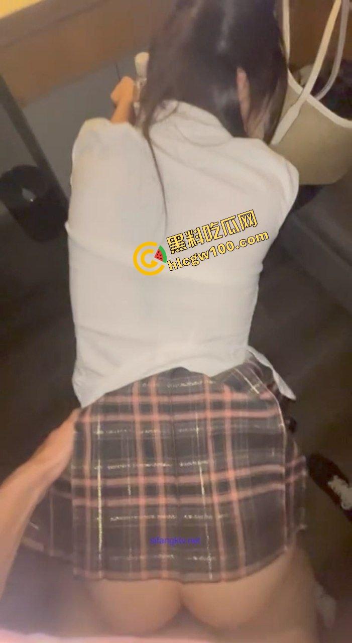 四川传媒学院清纯舞蹈生反差骚逼【毛雯怡】下海约操哥哥 JK后入白虎嫩穴 无套内射白浆直泄!原创独家流出!