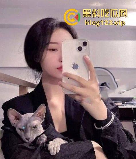 重庆幼师『杨玉环』反差婊浴室骚片流出!极品身材前凸后翘,口交嫩穴画面火辣撩人!