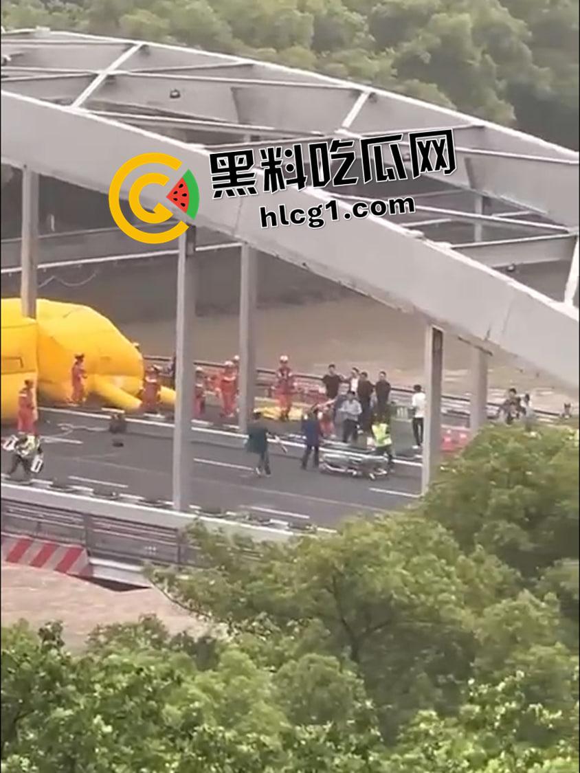 宁波女子轻生现场 老公沉迷女主播准备离婚 怀孕四个月寻死 现场视频 流出 有救生垫也摔不轻