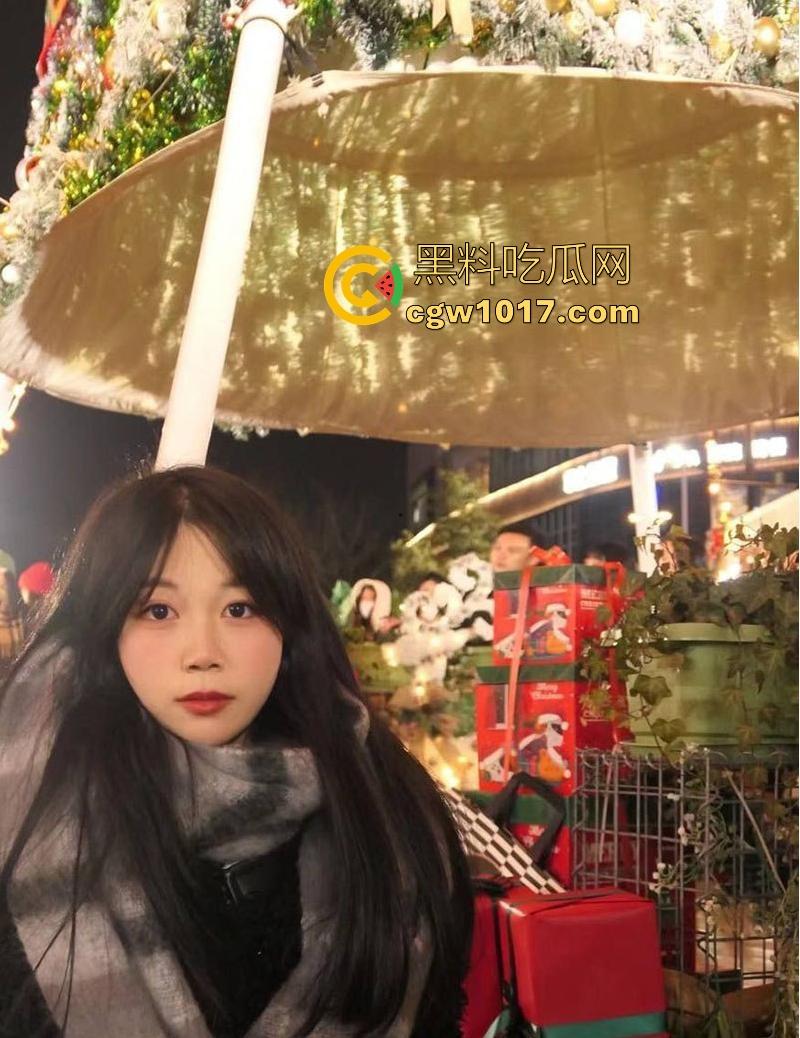 湖北师范大学萝莉学妹【温琬玲】反差跪床深喉口爆,狗链牵引翘臀后入爆操,与男友性爱视频曝光泄露!