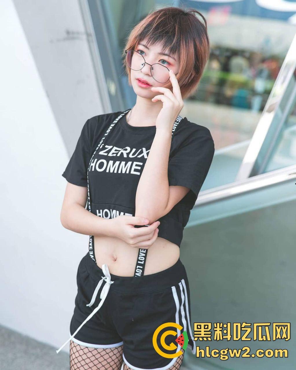 清纯嫩模【小黑喵】惨遭前男友曝光!性爱影片流出,反差太大看得人欲火焚身!