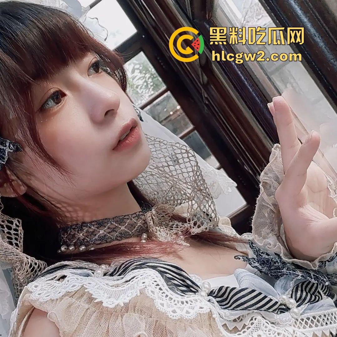 清纯嫩模【小黑喵】惨遭前男友曝光!性爱影片流出,反差太大看得人欲火焚身!