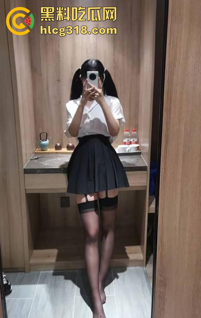 长春护理职校周研茹,高颜值校花女神,身材性感口活一流,约炮已婚男金主,全露脸视频流出!