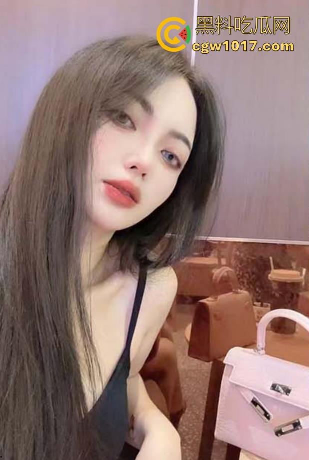 强行猛操骚逼房东姐姐,满满的精液全部射进房东的阴道里了,这次的强奸是最畅快淋漓的一次!