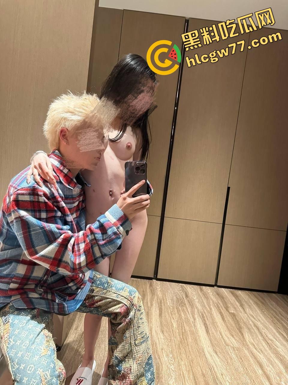 郑州绿帽夫妻的快乐,老婆嘴里吃我的鸡巴,屁股崛起来让兄弟爆操,灌满骚穴的快乐你们永远想象不到!