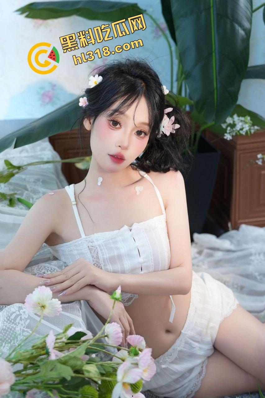 海角大神大礼包白丝小姨子给兄弟破处,巨乳骚动撩拨小老弟,第一次就吃这么好,舔奶插屁眼嗨到断魂!