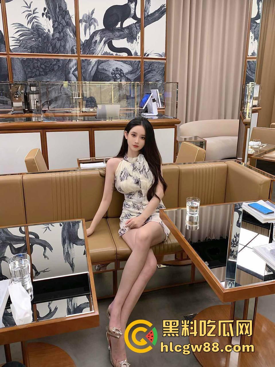 德国留学博士一束花就想睡人,得不到就破防要女生还钱,卖惨骗感情,多个女生投稿爆料!